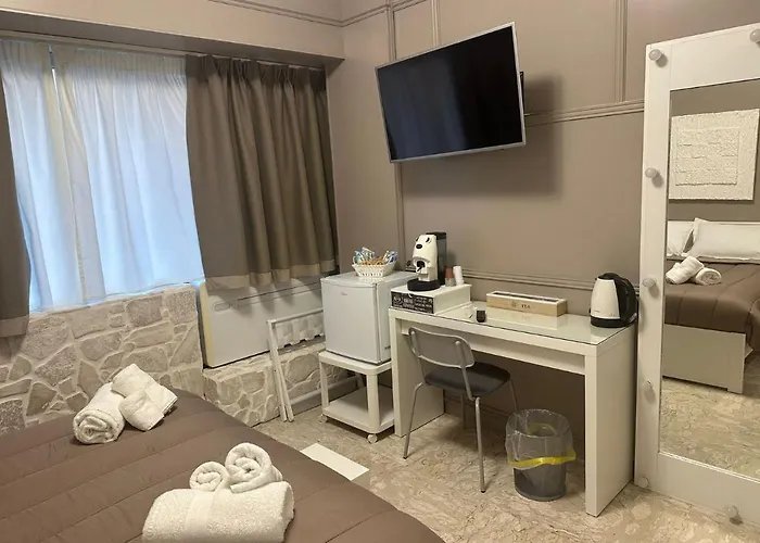 Stone House 3*